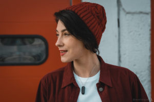 Ondine X Kabanes = un nouveau look urban streetwear 100% mode écologique et mode éthique ! Kabanes, c'est la nouvelle boutique de mode responsable où trouver des vêtements biologiques et équitables, des accessoires éco-responsables et vegan... L'avenir de la mode est là ! J'ai composé un look boyish spécialement pour cette collaboration