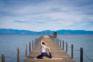 Yoga green : les plus belles marques de vêtements et de tapis de yoga écologiques et éthiques ! #yoga #yogafrance #franceyoga #tapisdeyoga #yogamour #modeéthique #onestpret #ilestencoretemps #developpementdurable